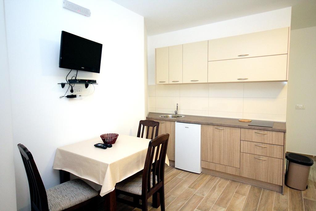 Apartments Md Lux Sutomore Room photo